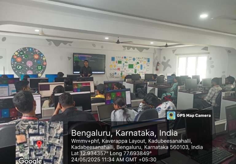 Expert-talk-on-Unravelling-Magento-Framework-session-4.webp
