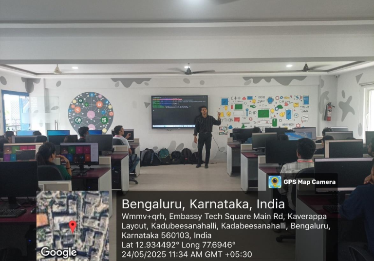 Expert-talk-on-Unravelling-Magento-Framework-session-4.webp